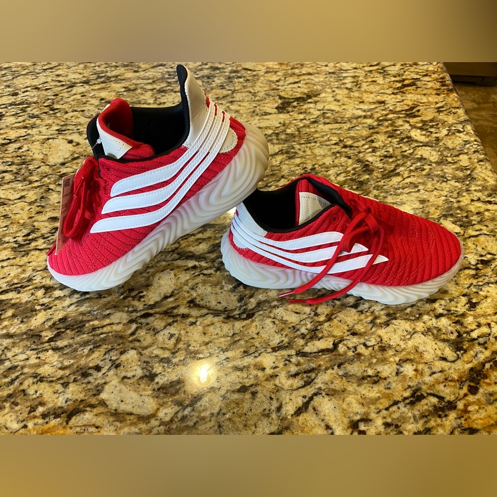 Adidas sobakvo red and white size 7 - Picture 8 of 12